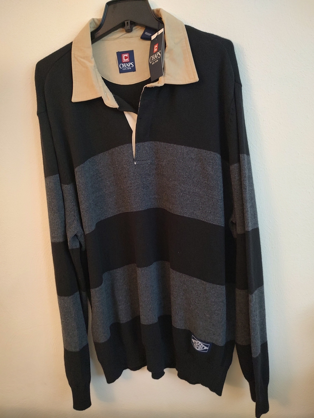 Chaps Men’s Long-Sleeve Black & Gray Striped Rugby Polo with Tan Collar